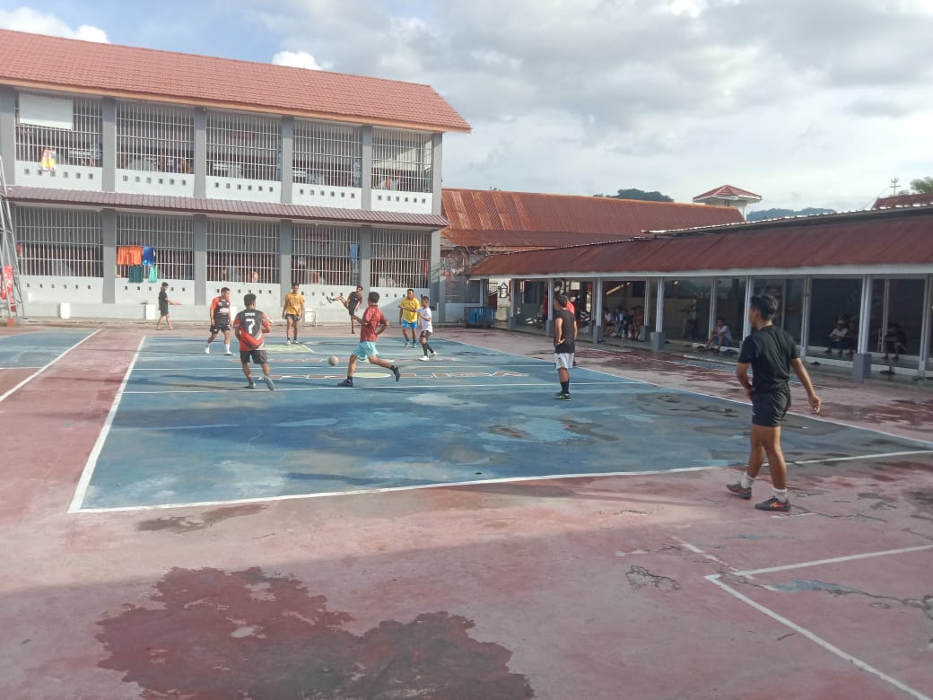 Perkuat Pembinaan Kepribadian, Rutan Mamuju Gelar Olahraga Bersama Warga Binaan dan Petugas